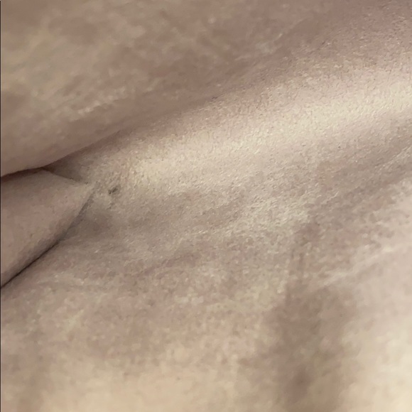 Authentic Louis Vuitton Epi Pochette - Picture 7 of 9